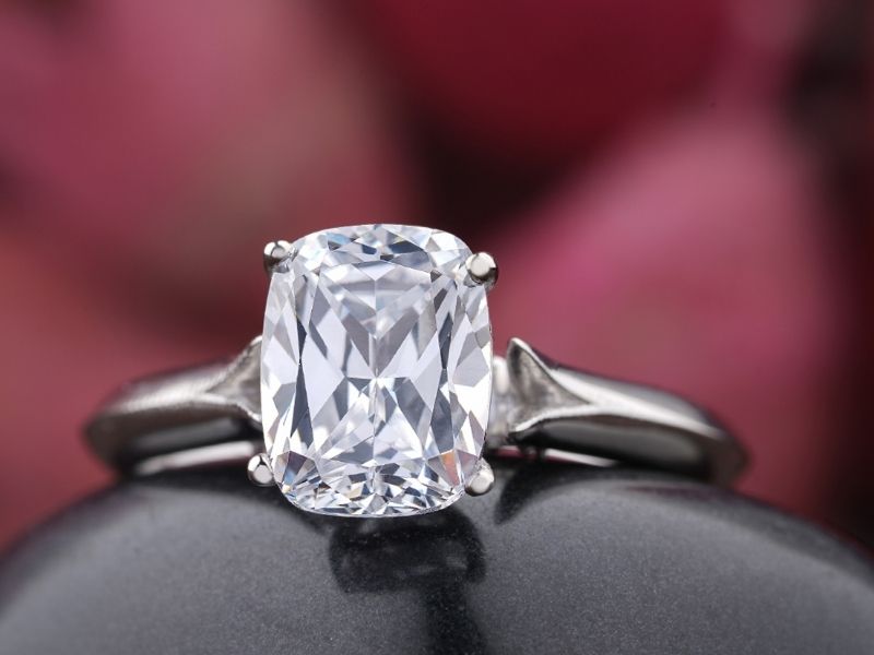 Diamond Evaluations service — Miami Cash for Gold